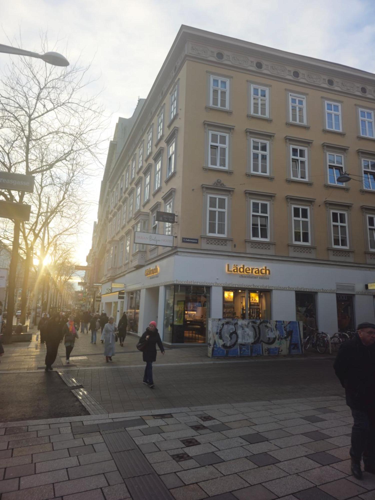 Urban Boutique Hotel Виена Екстериор снимка
